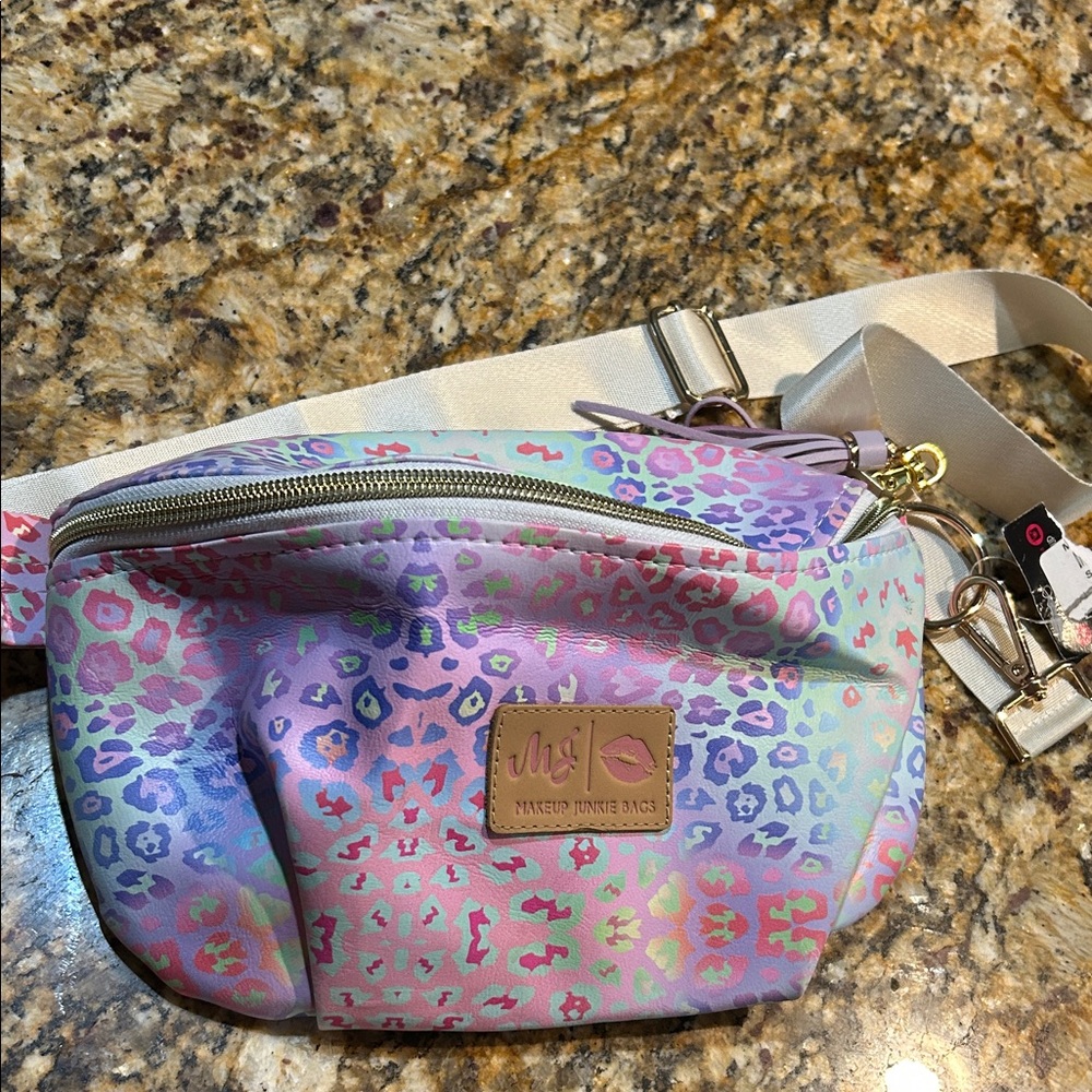 NWT- makeup junkie Pastel Leopard Print sidekick Bag
